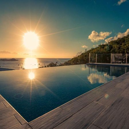 Sunset Palm - Superbe Villa Créole avec piscine face au coucher de soleil Bouillante Extérieur photo